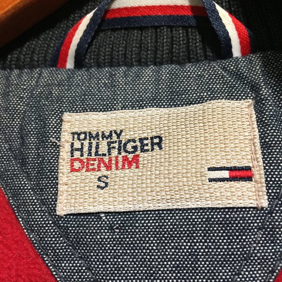 TOMMY HILFIGER DENIM PUFFER VESTS SIZE S - Picture 9 of 9
